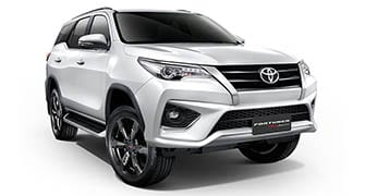 TOYOTA-Fortuner-2.8-TRD-Sportivo-2WD-AT-Black-Top-2016-big