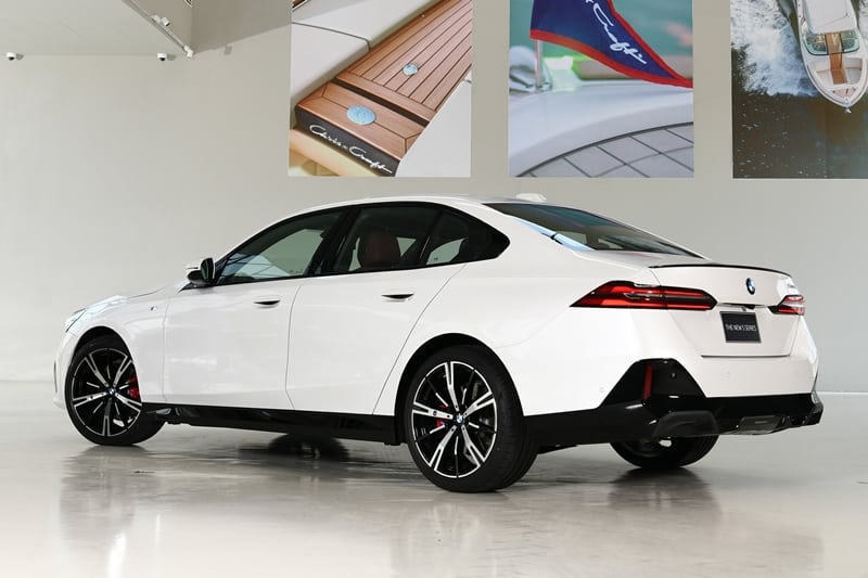 BMW 520d M Sport ซีดานดีเซลพรีเมียม หรู สปอร์ต ประหยัดน้ำมัน