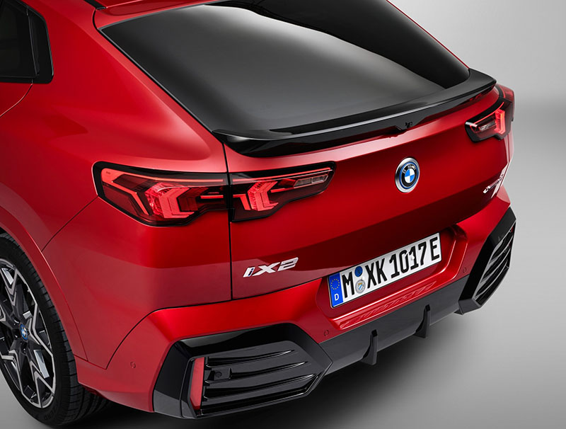 BMW iX2 xDrive30 M Sport คูเป้ไฟฟ้ายกสูง ราคา 3,399,000 บาท