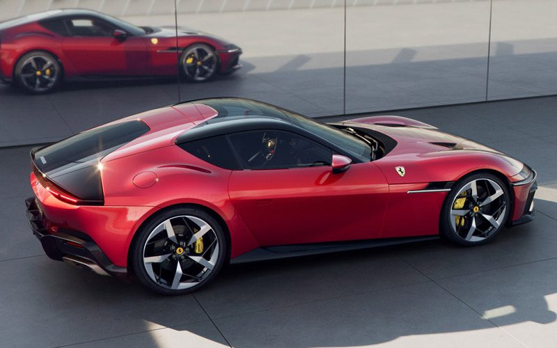 Ferrari 12 Cilindri แรงด้วย 12 สูบ ล้วน ไม่สนเทอร์โบ โนไฮบริด