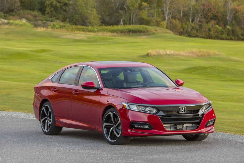 เปรียบเทียบ TOYOTA CAMRY 2019, HONDA ACCORD 2019 และ NISSAN TEANA 2019