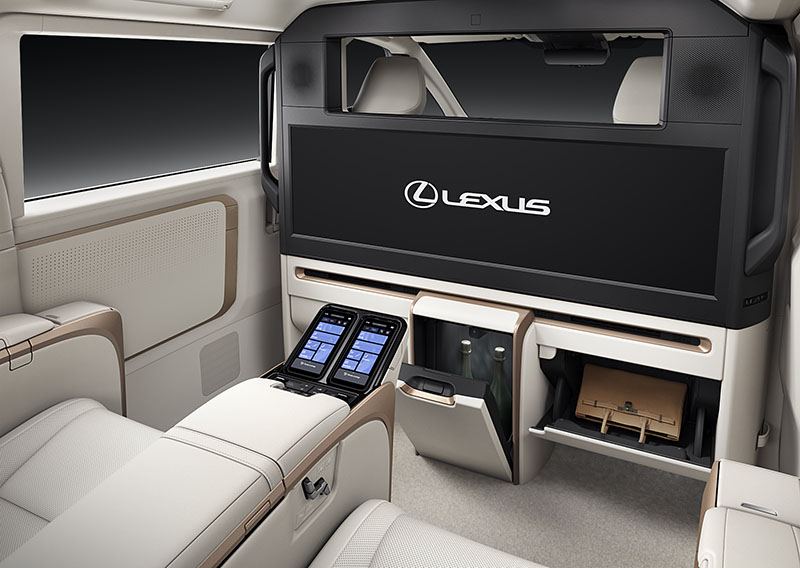 Lexus LM โฉมใหม่เปิดตัว อัพเกรดความหรูสู้รถจีน