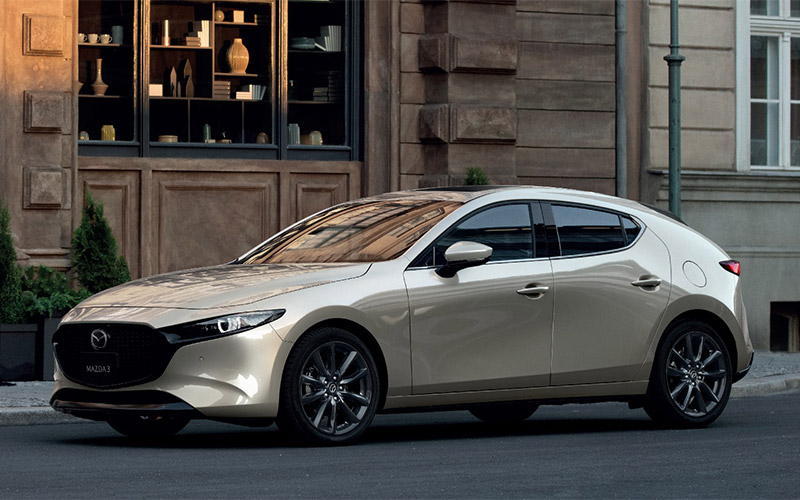 Mazda 3 2022 ใหม่ เพิ่มอุปกรณ์ พร้อมสีใหม่ Platinum Quartz