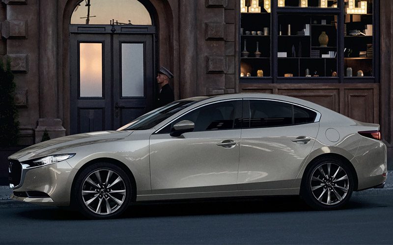 Mazda 3 2022 ใหม่ เพิ่มอุปกรณ์ พร้อมสีใหม่ Platinum Quartz