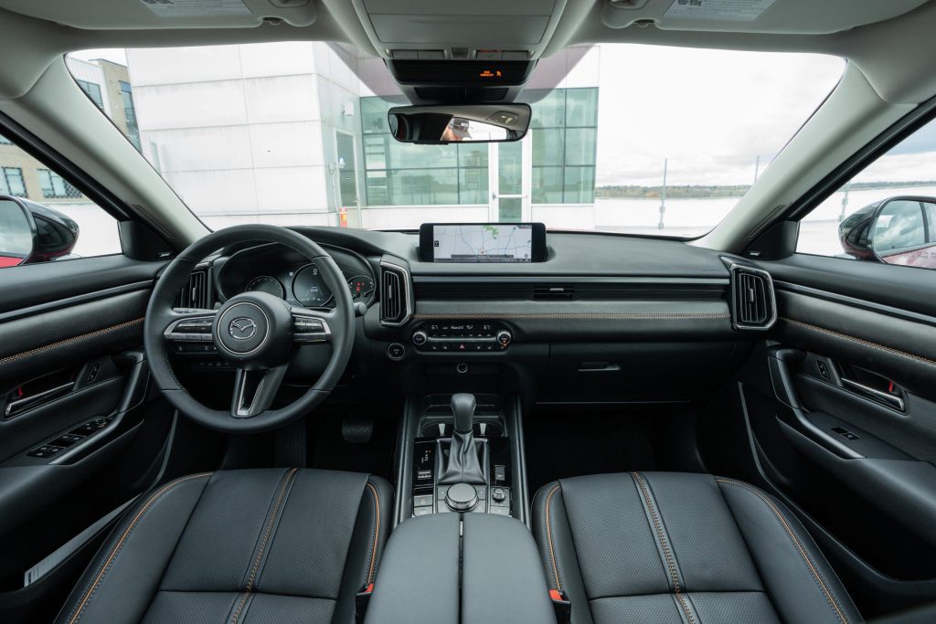 Mazda CX 50 Hybrid 2025 รถ SUV ไฮบริดสไตล์พรีเมียมขับสนุก