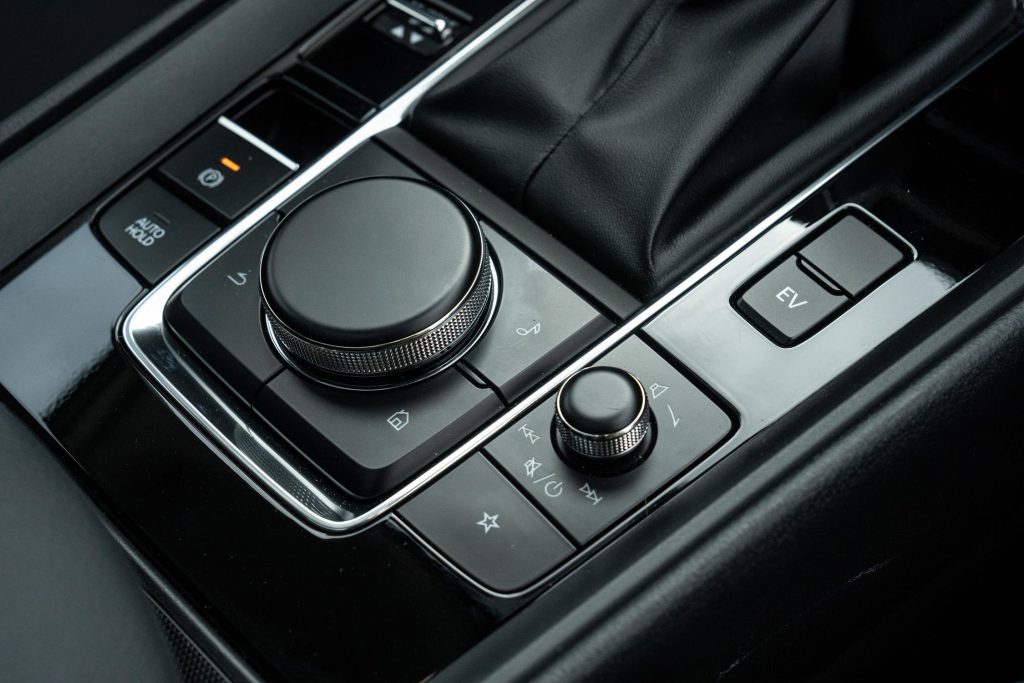 Mazda CX 50 Hybrid 2025 รถ SUV ไฮบริดสไตล์พรีเมียมขับสนุก