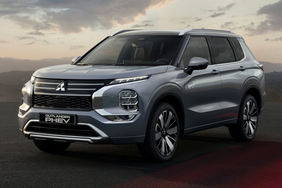 Mitsubishi Outlander PHEV 2025 – SUV ปลั๊กอินไฮบริดครอบครัว