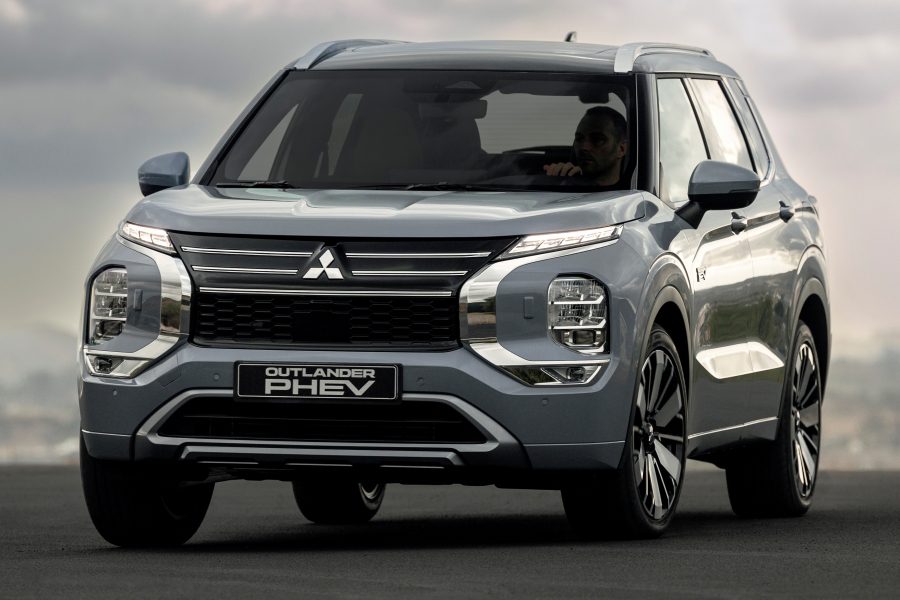 Mitsubishi Outlander PHEV 2025 – SUV ปลั๊กอินไฮบริดครอบครัว