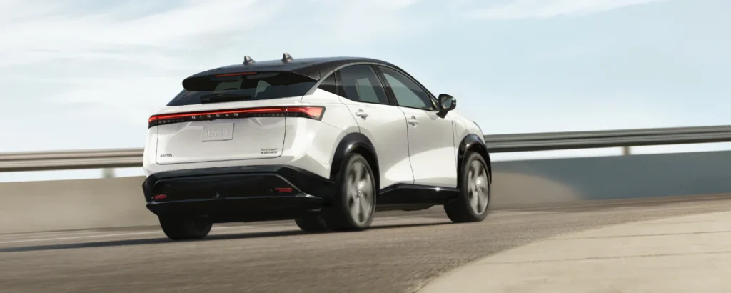 Nissan Ariya 2025 ราคา สเปค และรีวิวรถ SUV ไฟฟ้าล้ำยุค