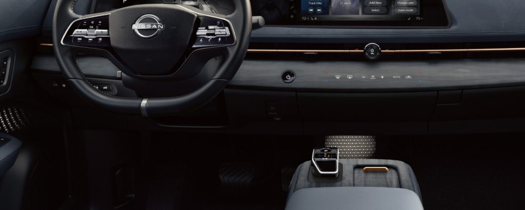Nissan Ariya 2025 ราคา สเปค และรีวิวรถ SUV ไฟฟ้าล้ำยุค