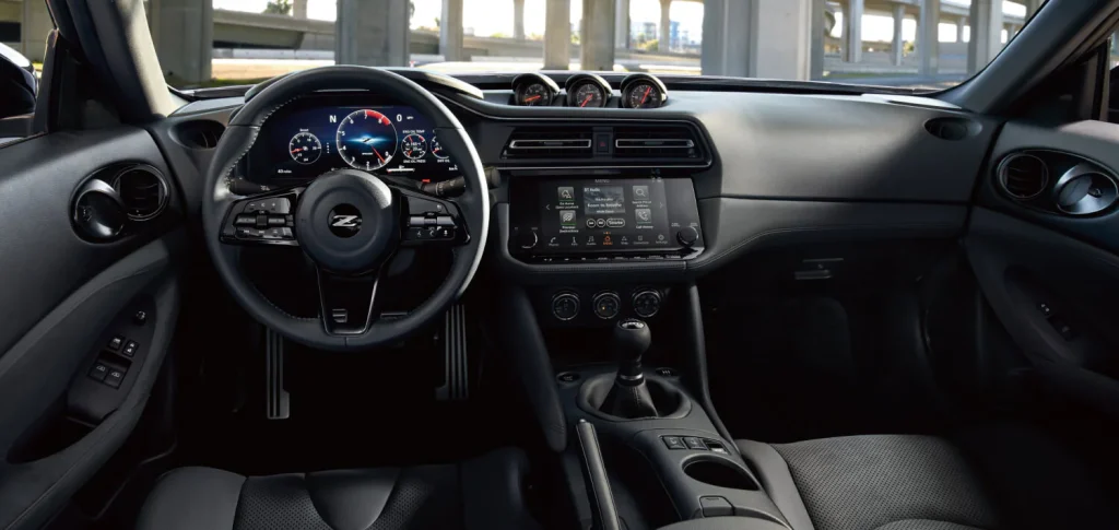Nissan Z350 สปอร์ตสายเลือดซามูไรยุคใหม่ แรง เร้าใจ ราคาได้