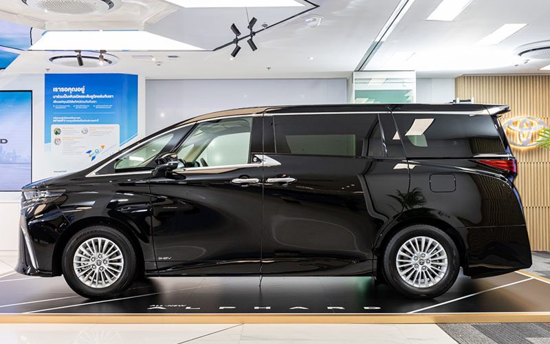 Toyota Alphard 2024 และ Vellfire เปิดตัวในไทย ราคาเริ่ม 4,129,000 บาท