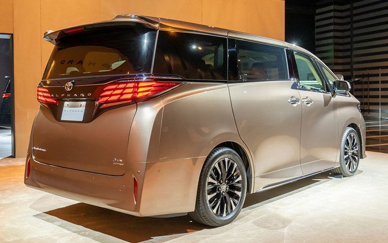 Toyota Alphard 2024 หรูและนั่งสบายขึ้น เตรียมเข้าไทยสิงหาคมนี้