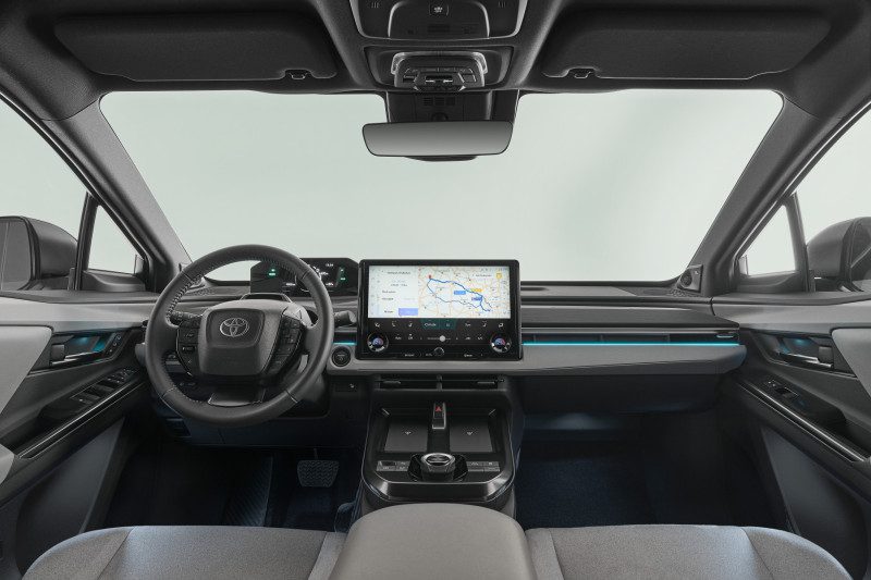 Toyota CHR EV ครอสโอเวอร์ไฟฟ้าผสานสไตล์และเทคโนโลยีล้ำสมัย