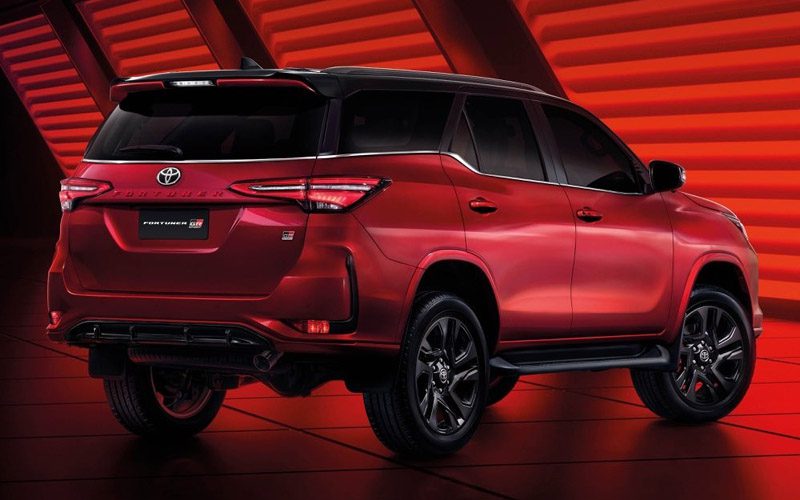 Toyota Fortuner 2023 ใหม่ ยืนหนึ่งรถ PPV แรงสุดในไทย