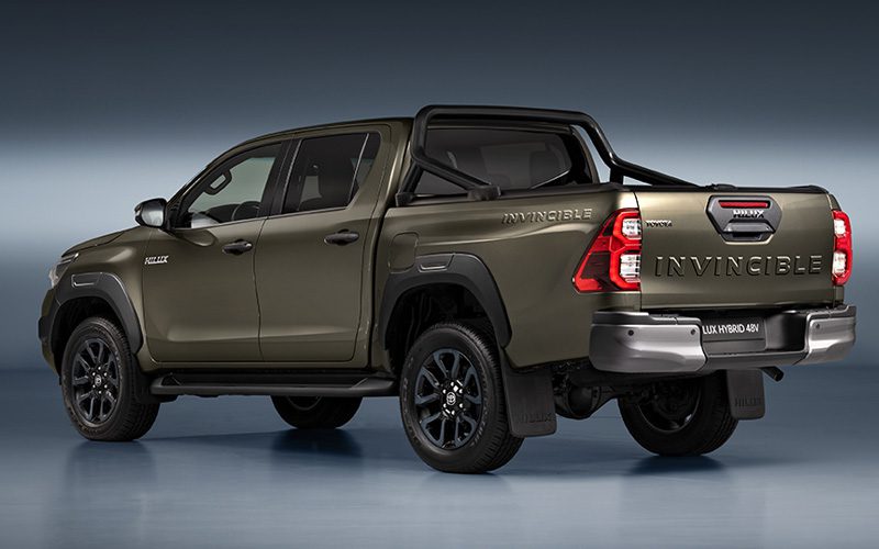 Toyota Hilux Revo Hybrid เปิดสเปกเบื้องต้นดียังไง รอปีหน้าได้เลย