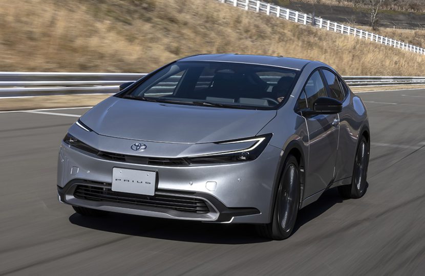 Toyota Prius 2025 ไฮบริดโฉมใหม่ ประหยัดล้ำ ดีไซน์ล้ำยุค